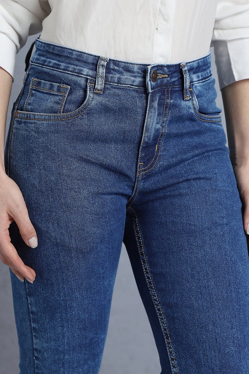 inkd جينز نسائي مستقيم - متوسط الارتفاع | مزيج القطن | قماش قابل للتمدد | تصميم كلاسيك 5 بوكت - Image 4